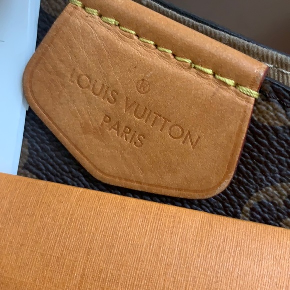 Louis Vuitton Graceful MM hobo handbag in monogram - Picture 7 of 8